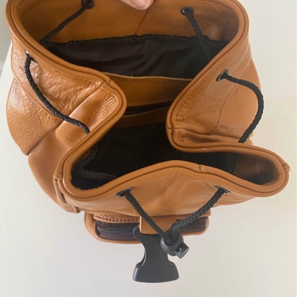 Genuine Leather cognac Backpack - Picture 7 of 10